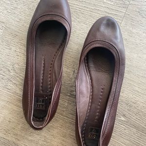 Womens Frye flats